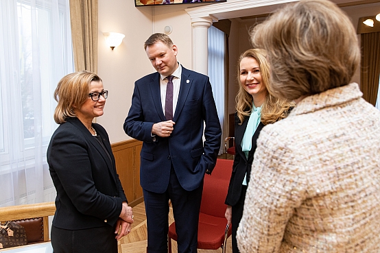 Edvards Smiltēns piedalās Satversmes tiesas gada atklāšanas