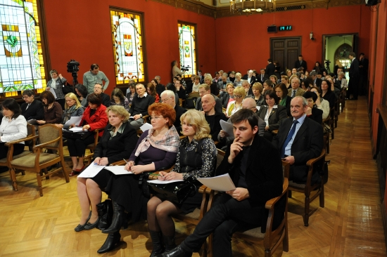 Konference “Par ģimenes vērtību aizsardzību un atbalstu”