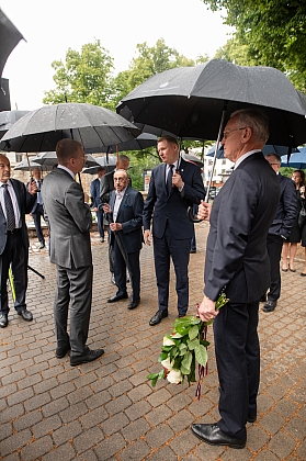 Ebreju tautas genocīda upuru piemiņas dienai veltītā ziedu nolikšanas ceremonija