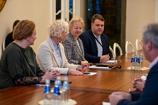 Daiga Mieriņa tiekas ar LIZDA pārstāvjiem