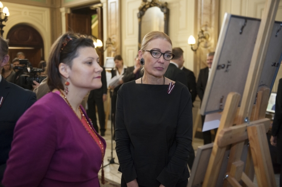 Lāčplēša dienai veltītā skolēnu fotokonkursa "Mana Lāčplēša diena" izstādes atklāšana