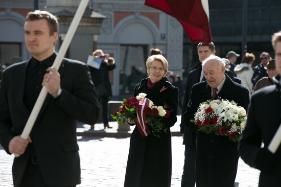 Komunistiskā genocīda upuru piemiņai veltītā ziedu nolikšanas ceremonija pie Brīvības pieminekļa