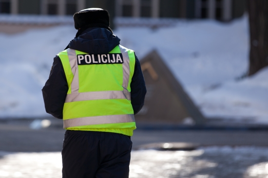 Policijas kontroli plāno aizstāt ar probācijas uzraudzību   