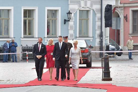 Gundars Daudze piedalās Norvēģijas kroņprinča un kroņprinceses oficiālajā sagaidīšanas ceremonijā