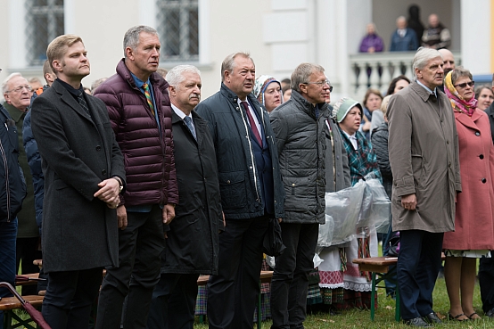 Baltu vienības dienas pasākumi Biržos